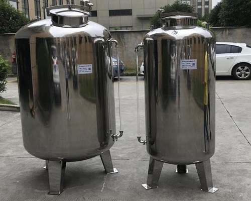 1718783366805772.jpg 純水設(shè)備.jpg