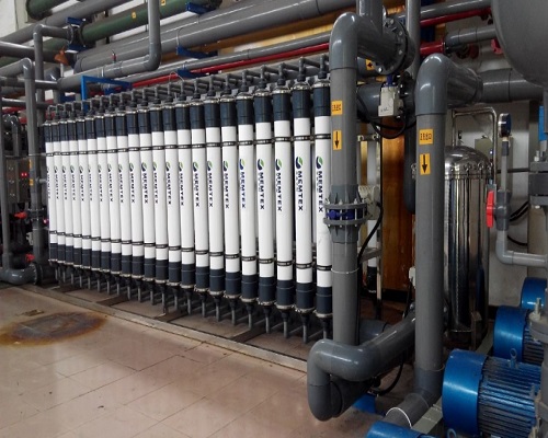 超濾設(shè)備怎么選購比較靠譜？-藍(lán)膜