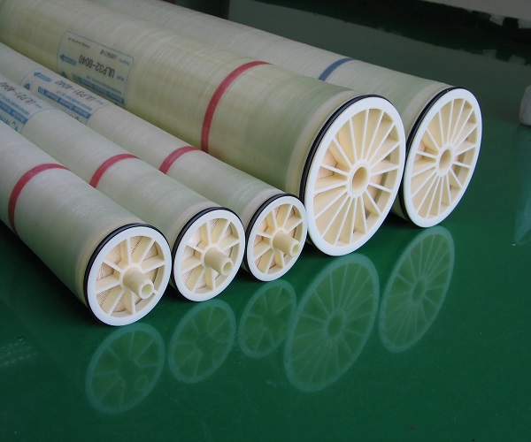 海水淡化膜是具有吸附性嗎？-藍(lán)膜