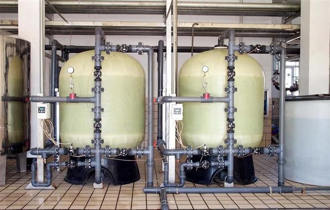 鍋爐軟化樹脂怎么更換？更換時(shí)有哪些注意事項(xiàng)？-藍(lán)膜